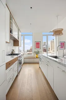 $3,975,000 | 1 Clinton Street, Unit 12A | Brooklyn Heights