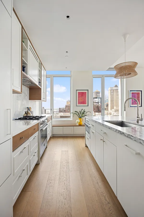 $3,975,000 | 1 Clinton Street, Unit 12A | Brooklyn Heights