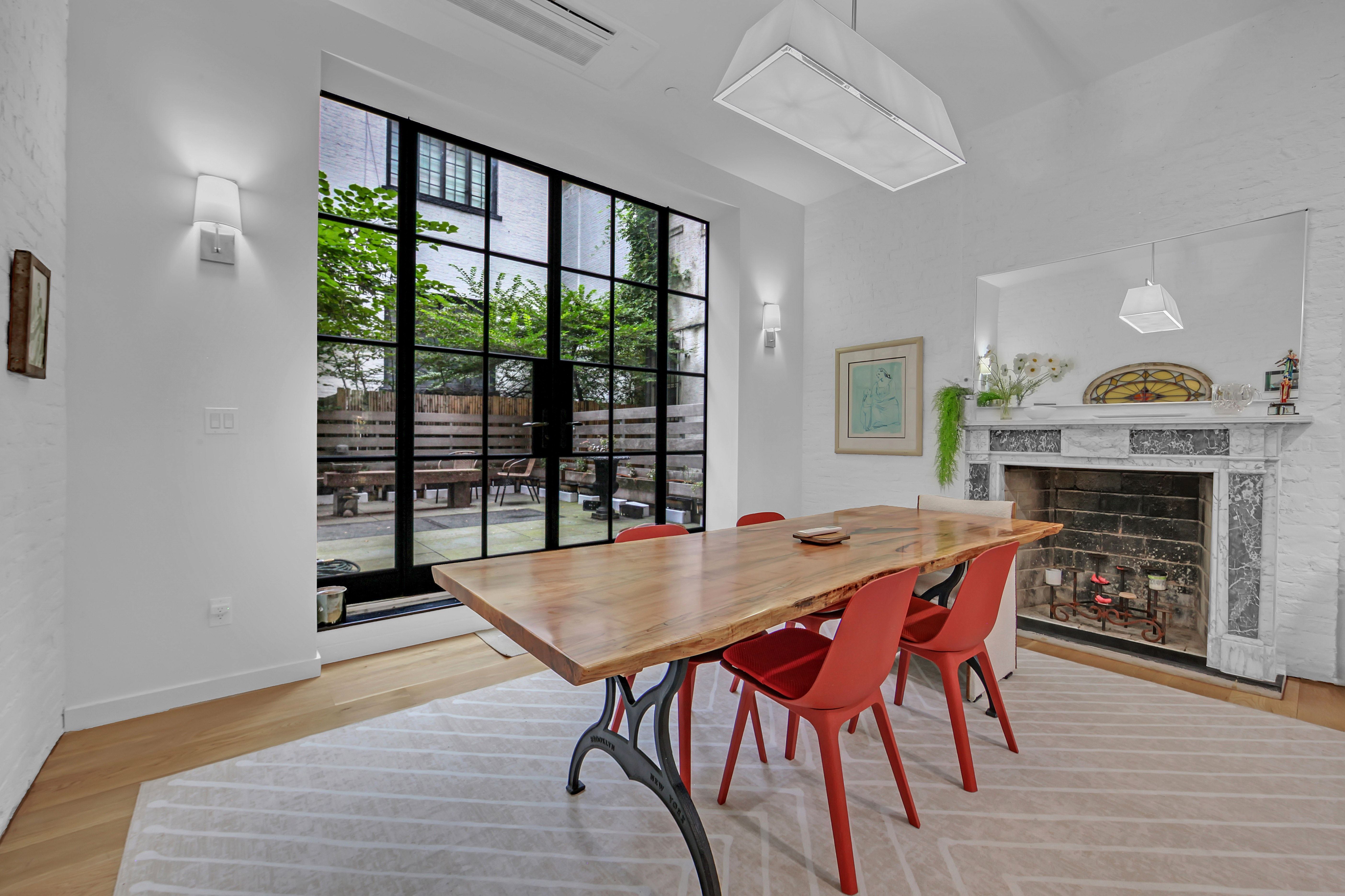 111 East 19th Street Manhattan, NY 10003 - Photo 2 of 38 Gallery Image 2