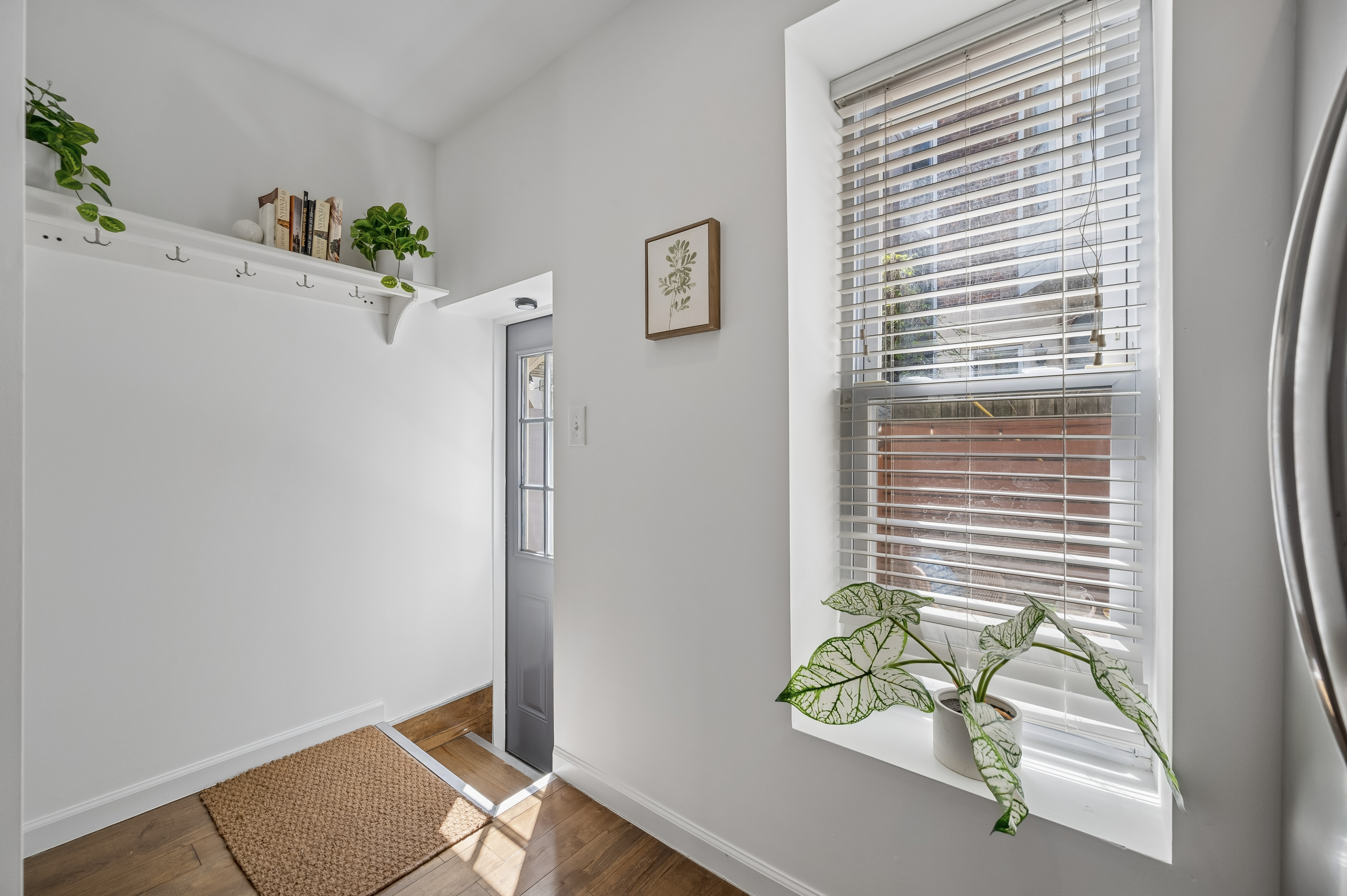 2420 Manning Street Philadelphia, PA 19103 - Photo 7 of 25