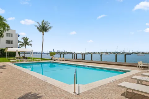 $425,000 | 1130 Venetian Way, Unit 1D, Miami Beach, FL 33139