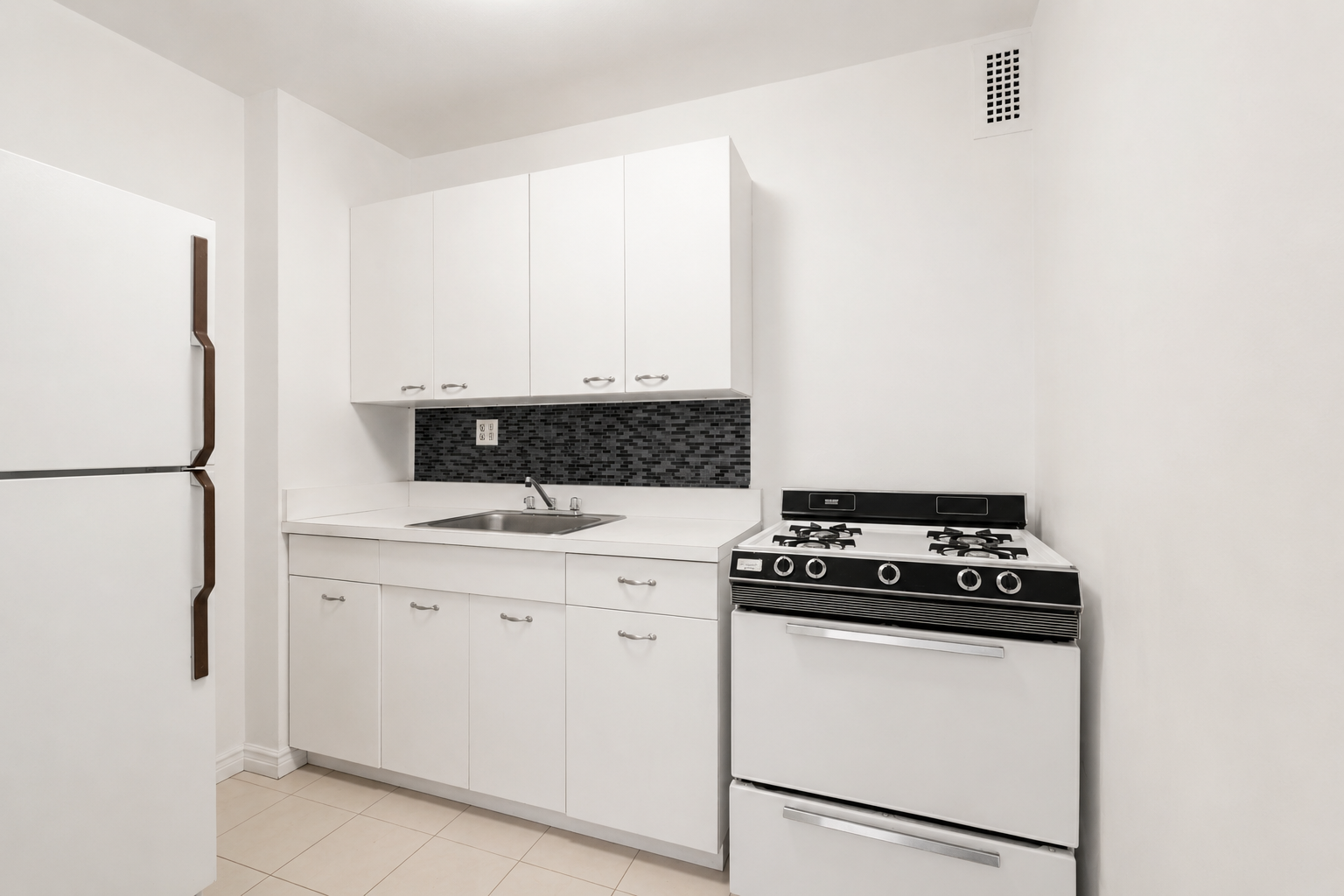 230 East 15th Street, Unit 9B Manhattan, NY 10003 - Photo 8 of 15