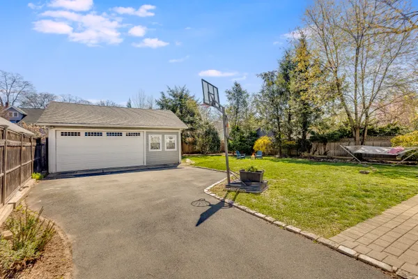 $1,075,000 | 83 Essex Avenue, Montclair, NJ 07042