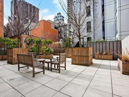 $1,295,000 | 464 West 44th Street, Unit PHA | Hell's Kitchen