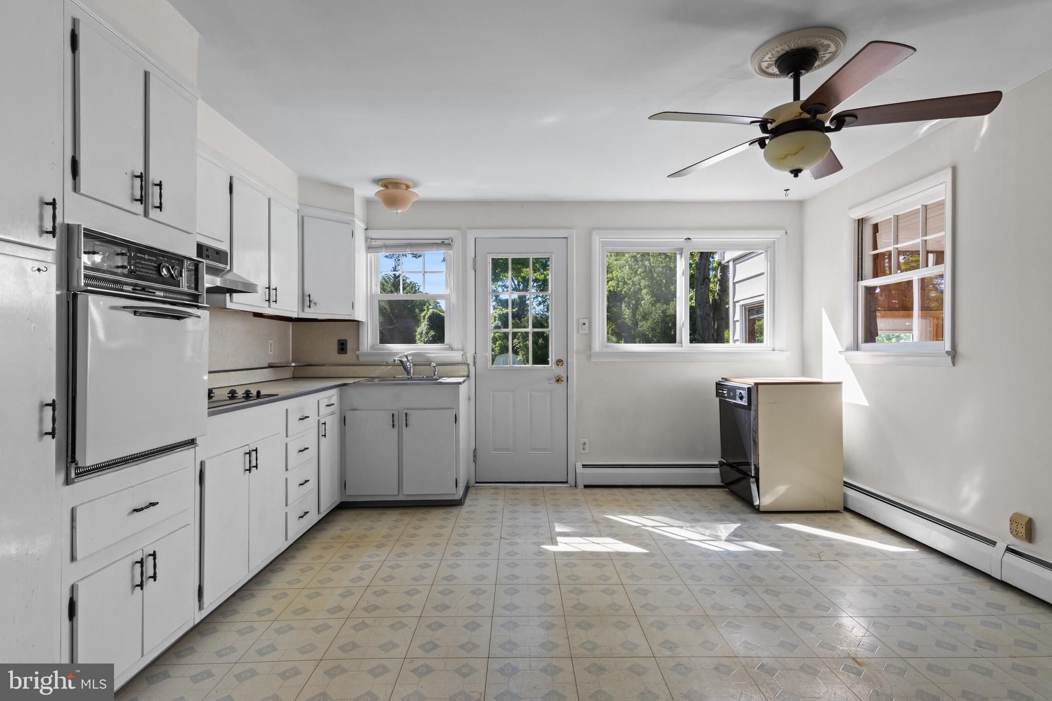 3558 Sawmill Road Newtown Square, PA 19073 - Photo 11 of 34 Gallery Image 11