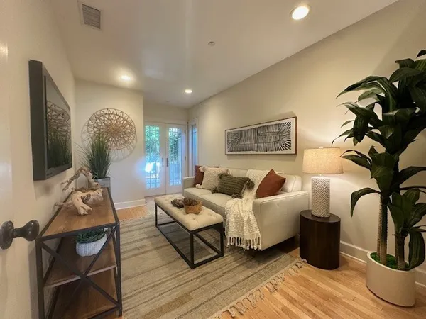 $1,549,000 | 1731 Stanford Avenue, Redondo Beach, CA 90278