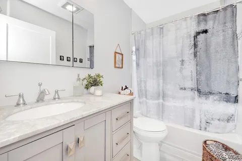 $559,000 | Hyde Park Avenue, Boston, MA 02131