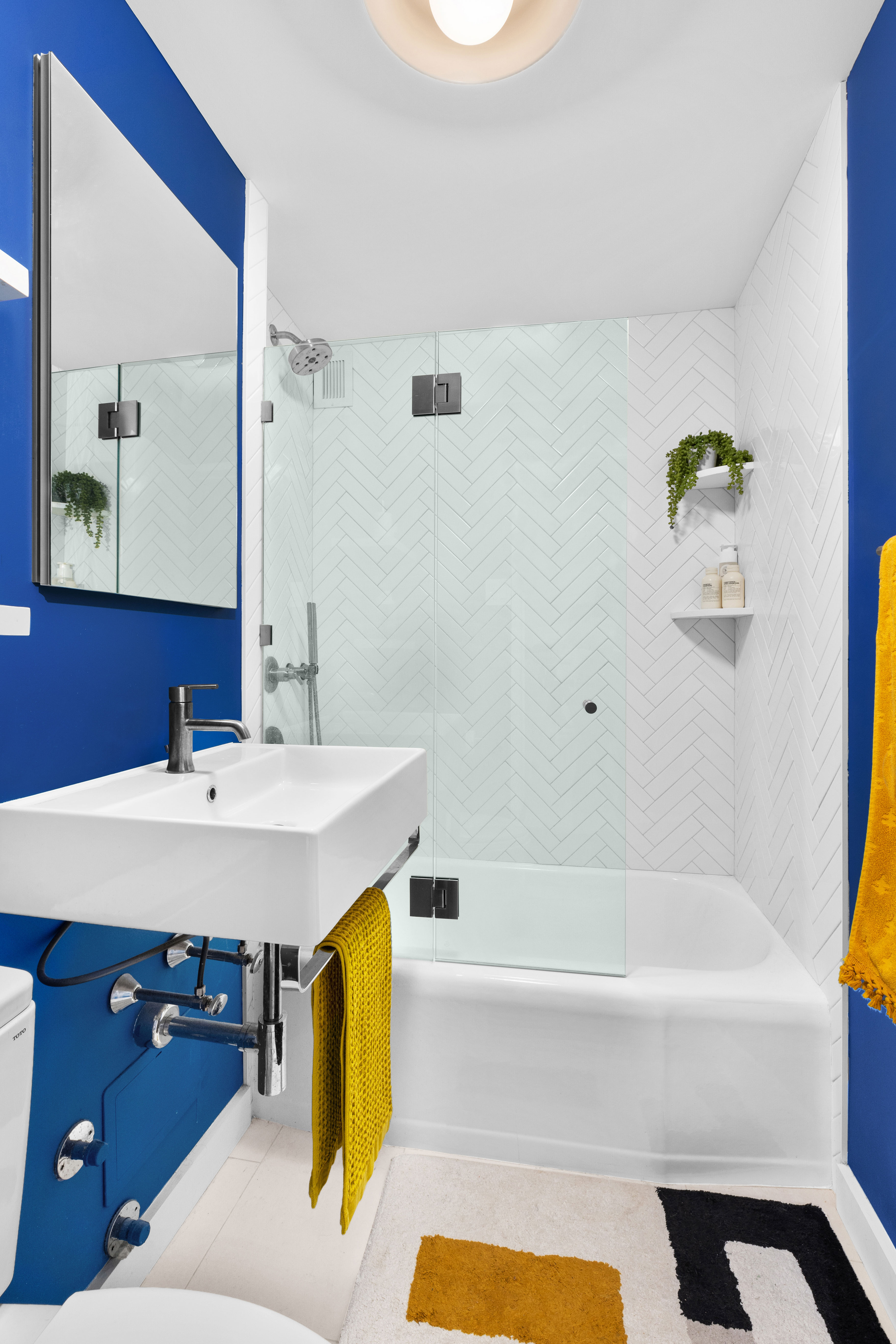 305 East 72nd Street, Unit 11E Manhattan, NY 10021 - Photo 9 of 13