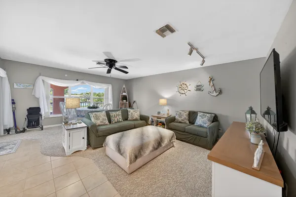 $225,000 | 1308 Southeast 42nd Street, Unit 5, Cape Coral, FL 33904