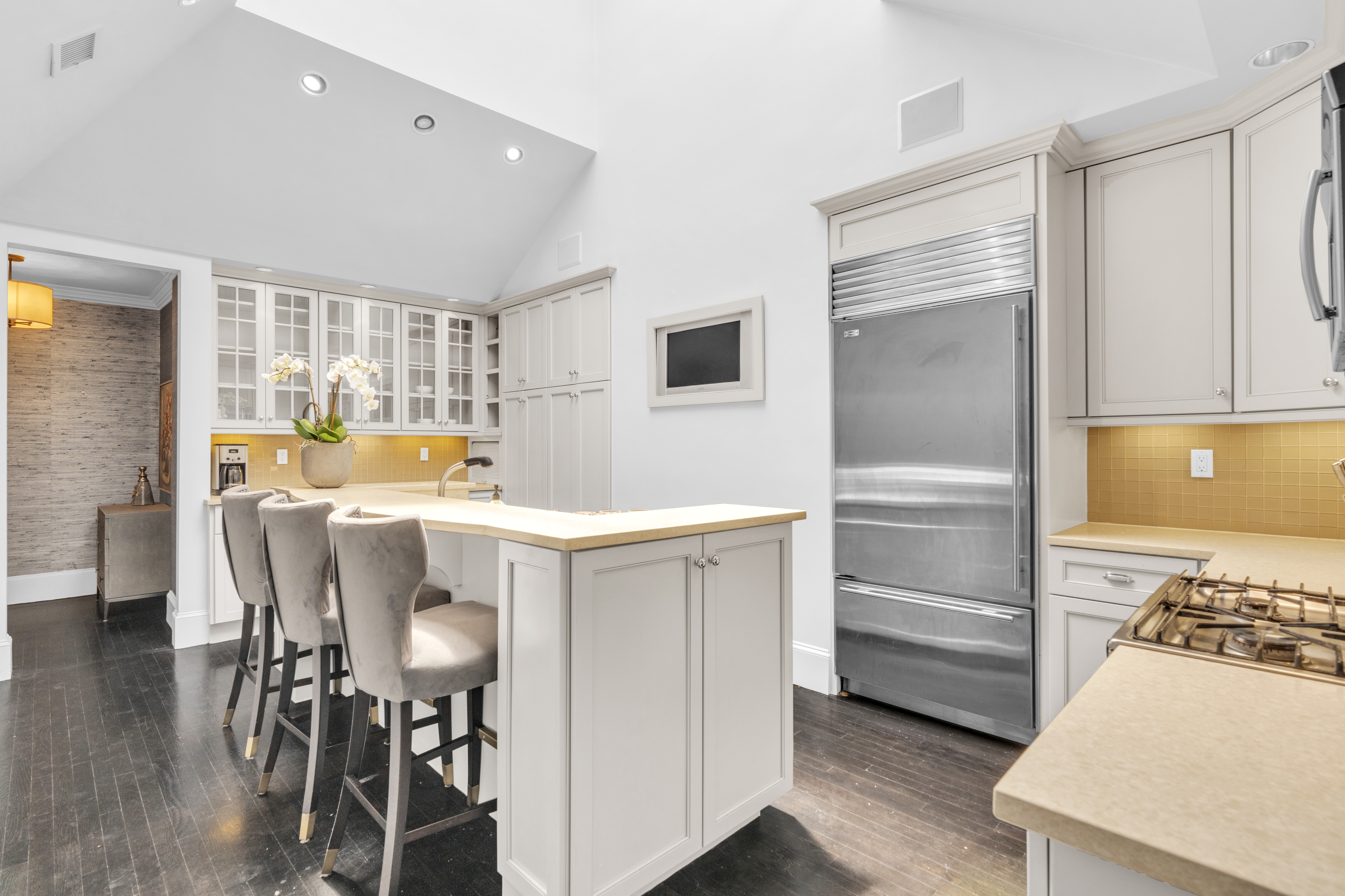 60 Commonwealth Avenue, Unit 7 Boston, MA 02116 - Photo 3 of 14
