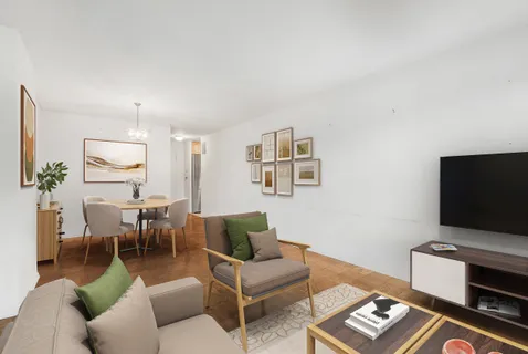 $675,000 | 305 East 24th Street, Unit 18F | Kips Bay