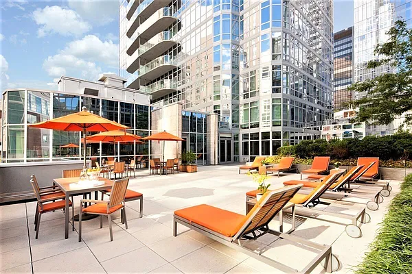 555 West 59th Street, Unit TH3C Manhattan, NY 10019 - Photo 16 of 20 Gallery Image 16