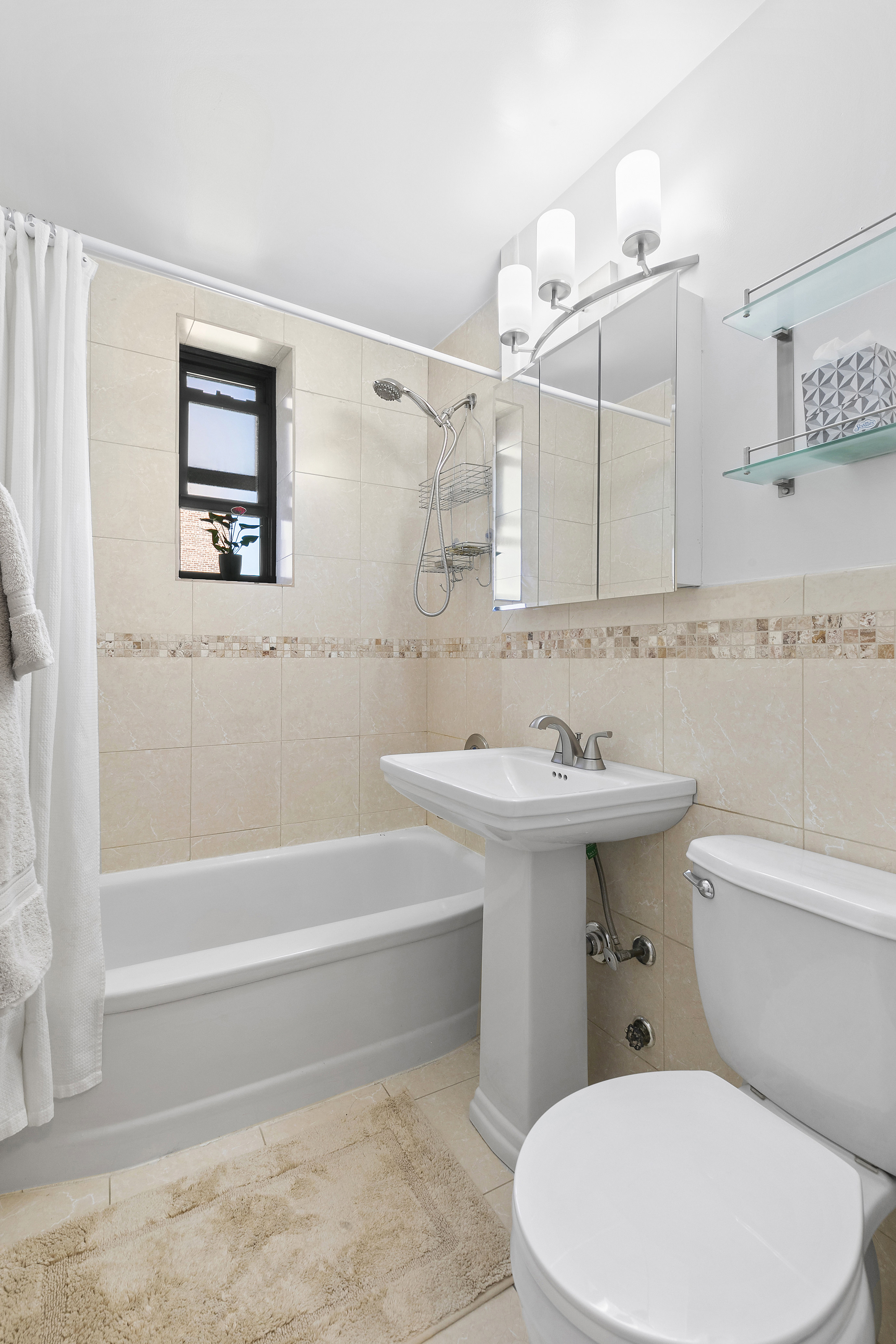 4501 Broadway, Unit 4G Manhattan, NY 10040 - Photo 7 of 7