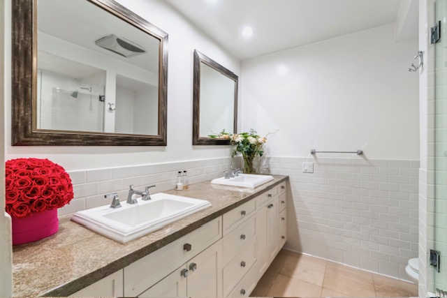 1015 North Kings Road, Unit 301 West Hollywood, CA 90069 - Photo 18 of 22