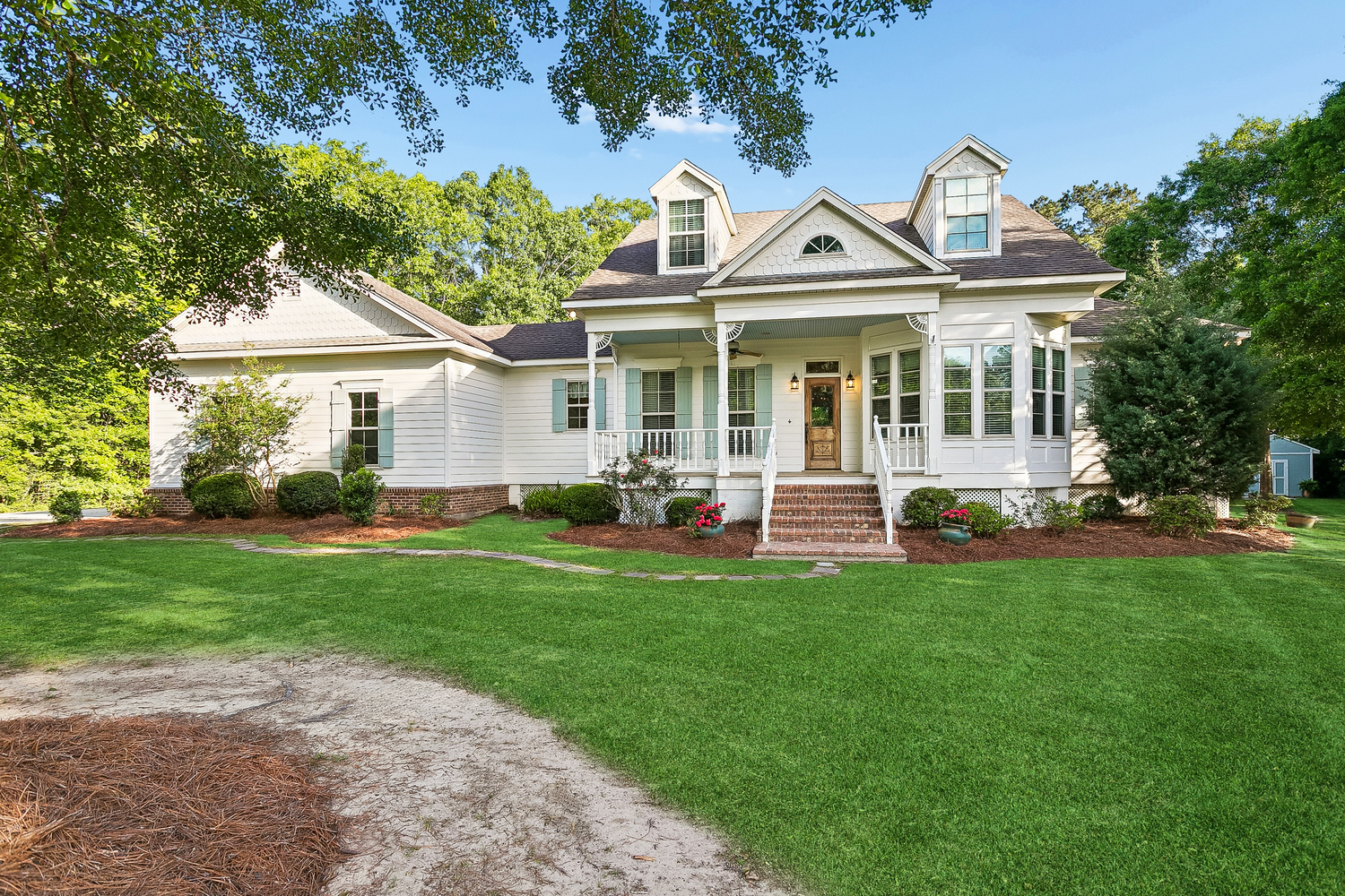 1102 Dale Street Slidell, LA 70461 - Photo 2 of 23