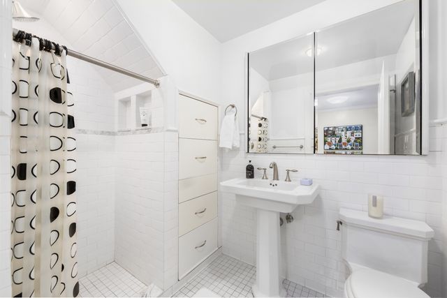 $459,000 | 265 West 94th Street, Unit 262 1/2 | Upper West Side