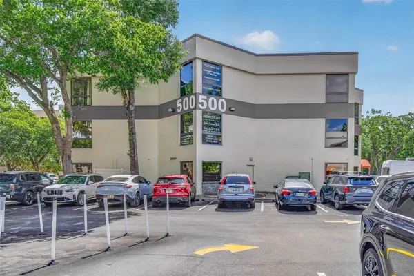$360,000 | 500 Vonderburg Drive, Unit 314, Brandon, FL 33511