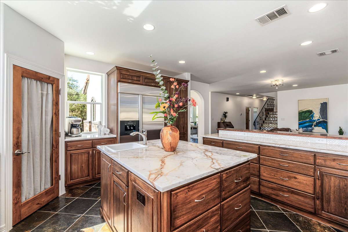 23802 Oscar Road Spicewood, TX 78669 - Photo 19 of 40 Gallery Image 19