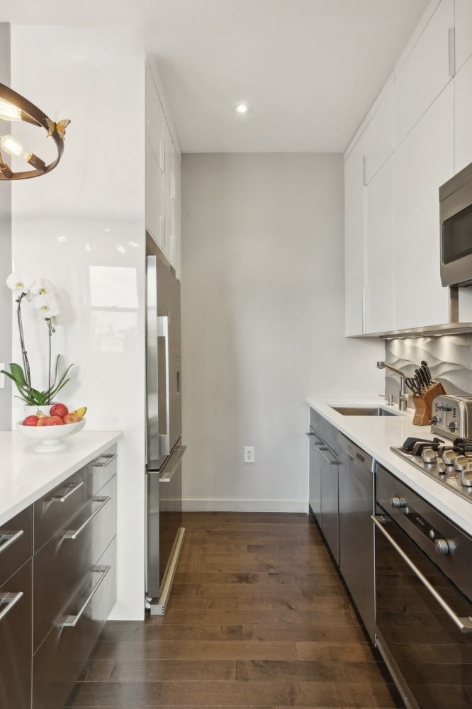 101 West 81st Street, Unit 721 Manhattan, NY 10024 - Photo 4 of 7