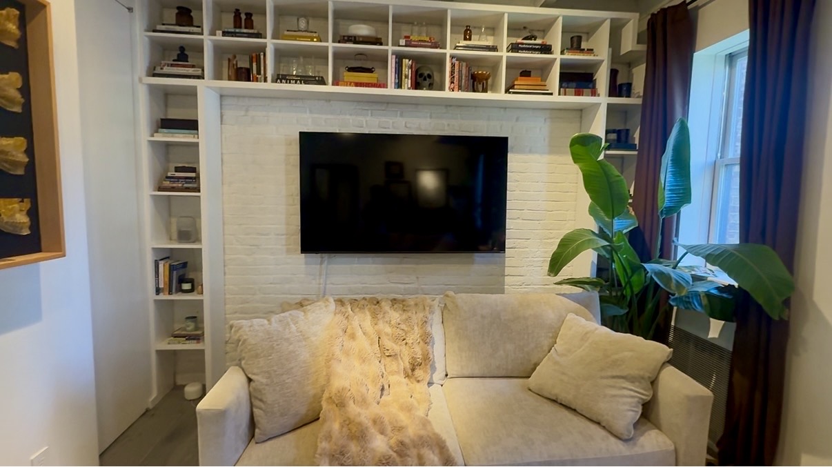 128 West 70th Street, Unit 10 Manhattan, NY 10023 - Photo 7 of 20 Gallery Image 7