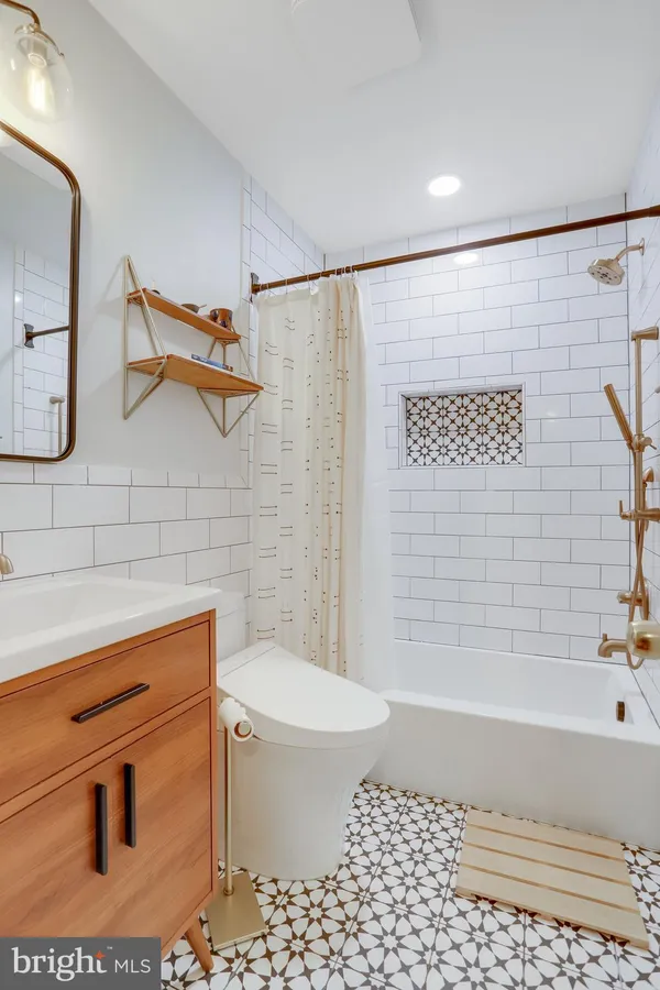 $4,175 | 8805 Menard Court, Alexandria, VA 22309