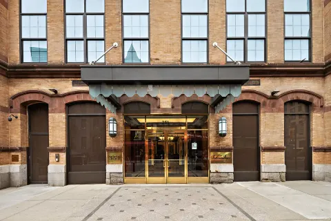 $3,205,000 | 351 East 51st Street, Unit PH5B | Midtown East