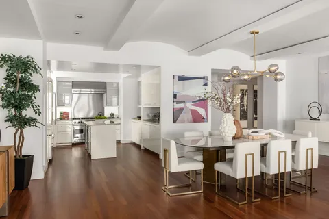$7,995,000 | 43 West 64th Street, Unit 7A | Upper West Side