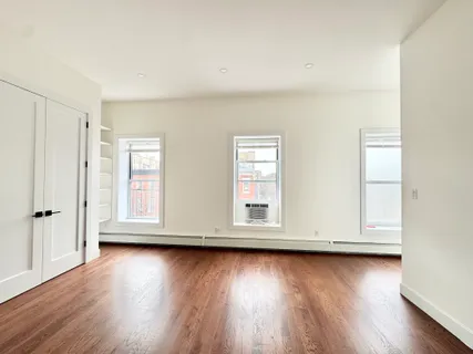 $5,995 | 383 Myrtle Avenue, Unit 3 | Fort Greene