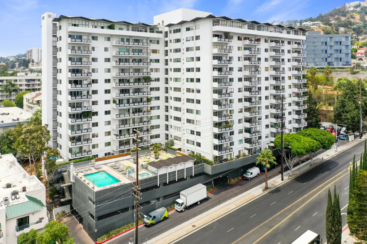 $1,388,000 | 1155 La Cienega Boulevard, Unit 1106, West Hollywood, CA 90069