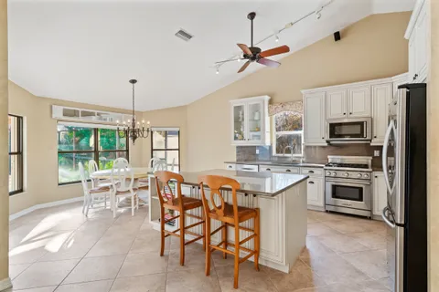 $1,190,000 | 1320 Spanish Lace Lane, Vero Beach, FL 32963