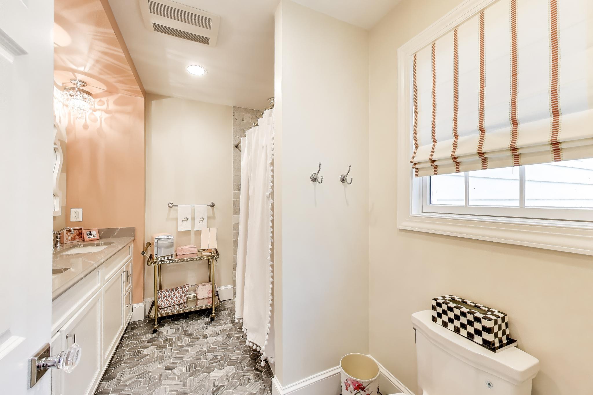 5205 Falmouth Road Bethesda, MD 20816 - Photo 30 of 50