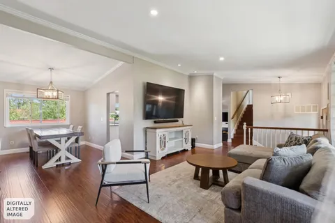 $1,049,000 | 112 Rose Petal Court, Petaluma, CA 94954