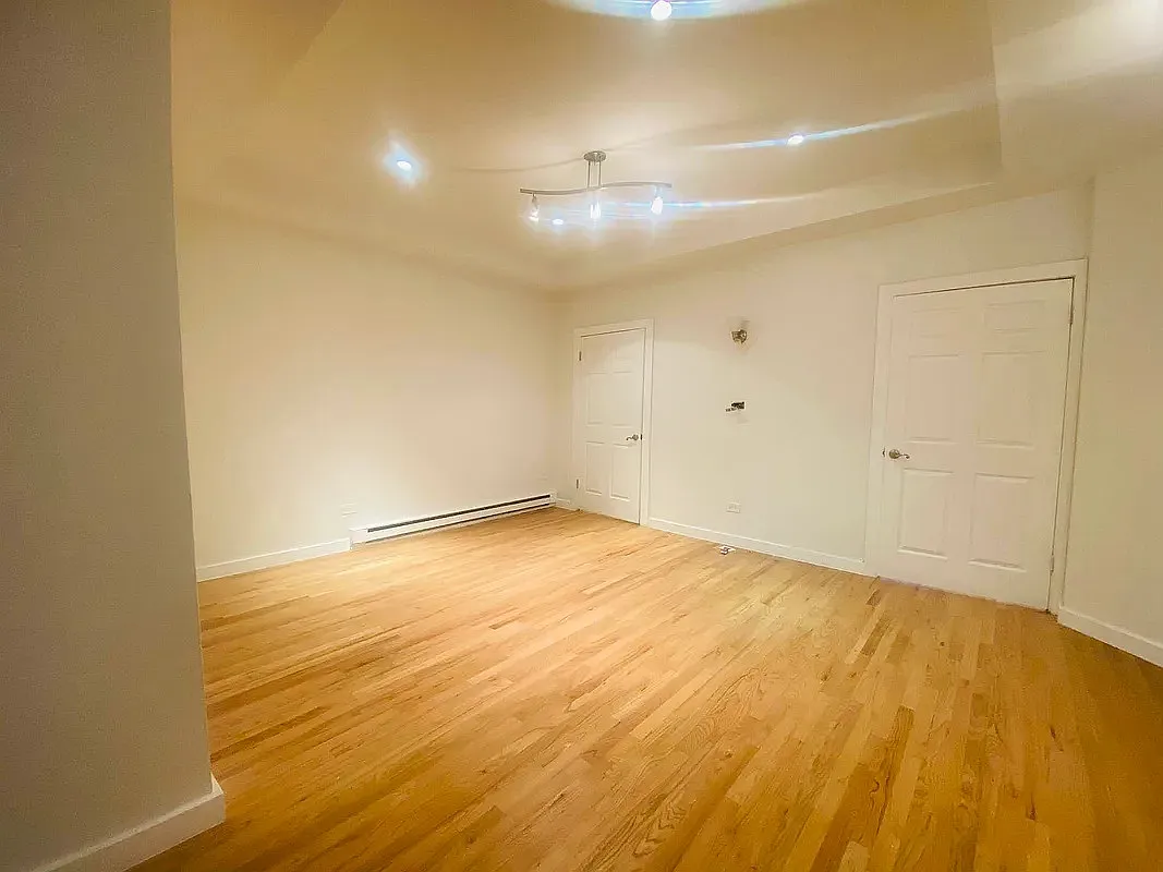 102 West 29th Street, Unit 2 Manhattan, NY 10001 - Photo 2 of 21