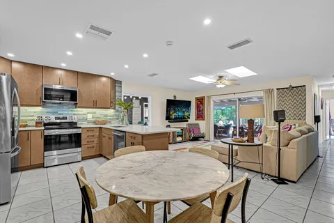 $1,799,000 | 6952 Southwest 149th Terrace, Palmetto Bay, FL 33158