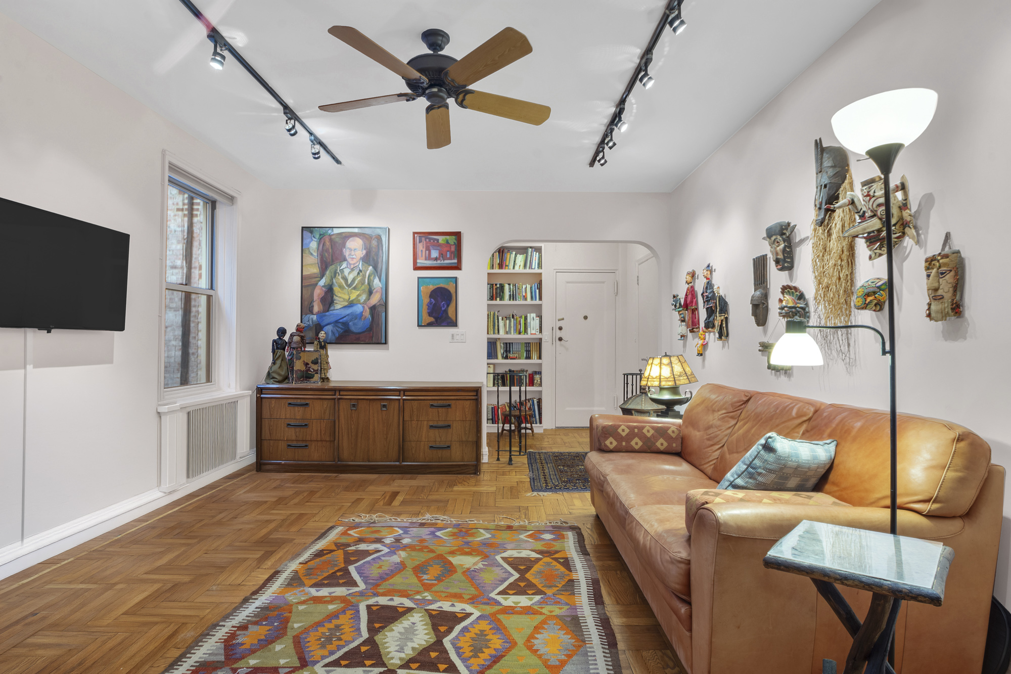 120 Bennett Avenue, Unit 2MN Manhattan, NY 10033 - Photo 3 of 12