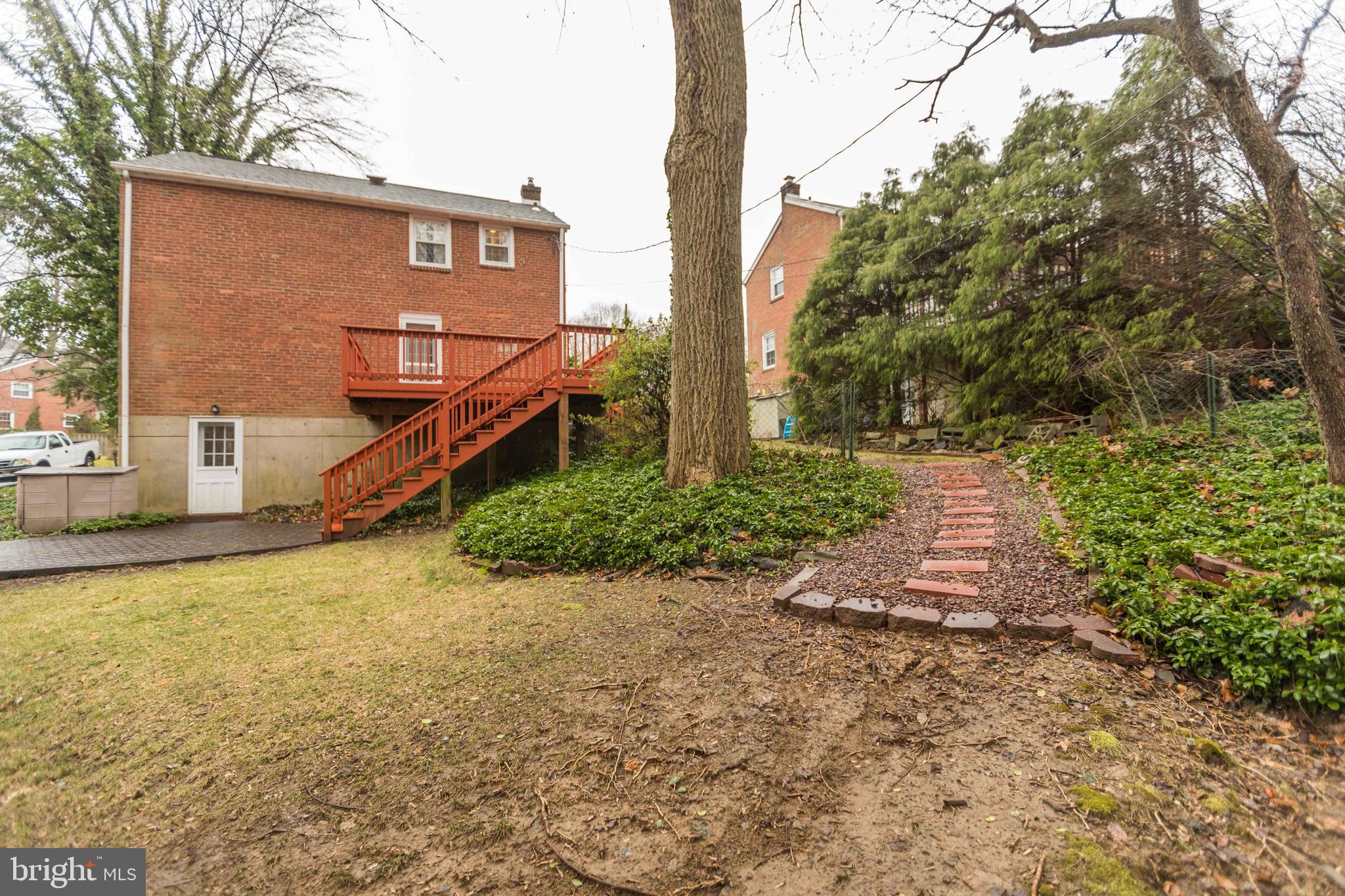 112 Ashwood Road Springfield, PA 19064 - Photo 2 of 42 Gallery Image 2