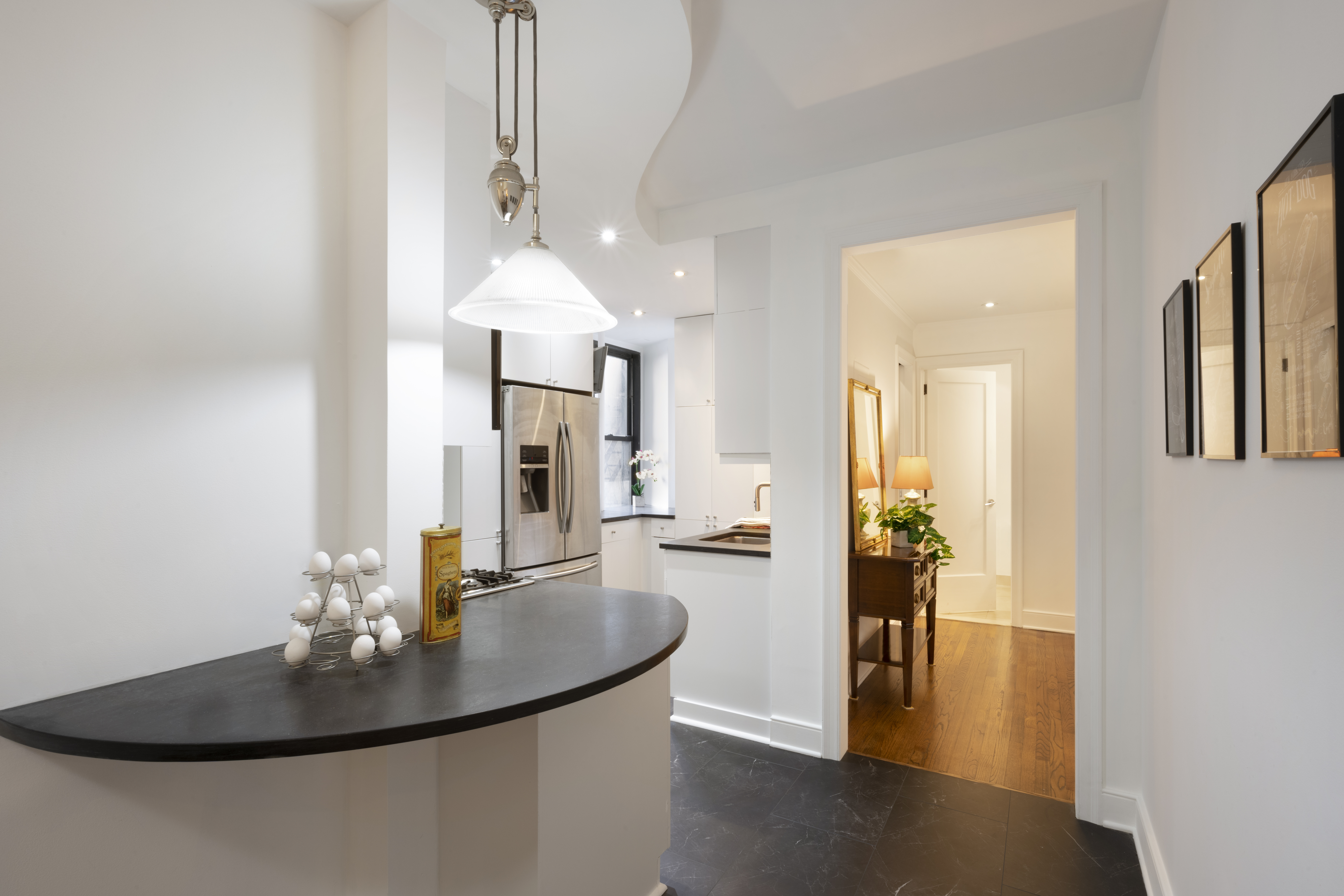 440 West End Avenue, Unit 9D Manhattan, NY 10024 - Photo 4 of 14