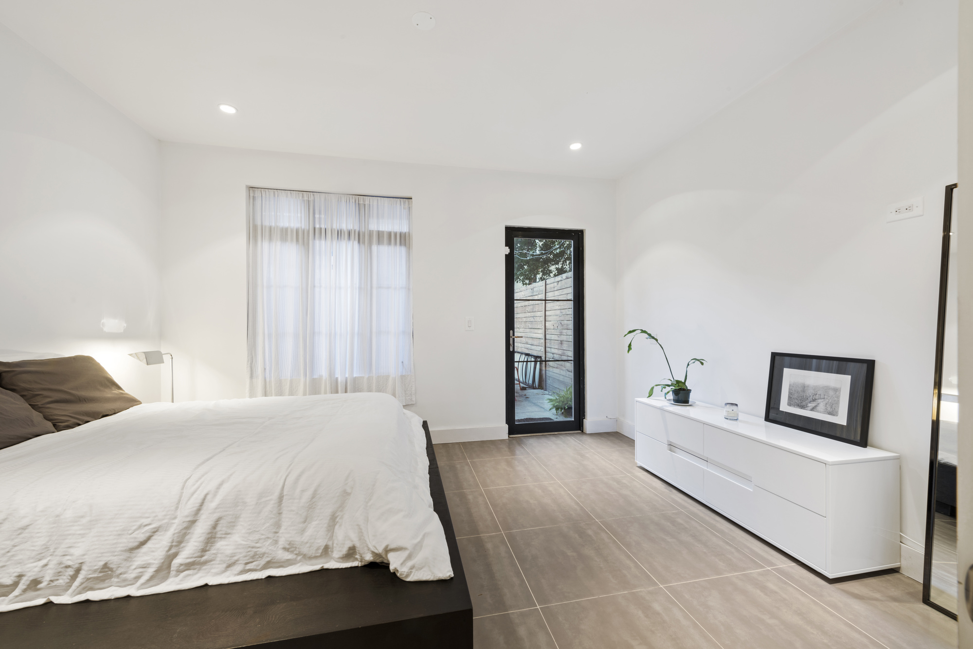 372 Monroe Street, Unit 1 Brooklyn, NY 11221 - Photo 3 of 9