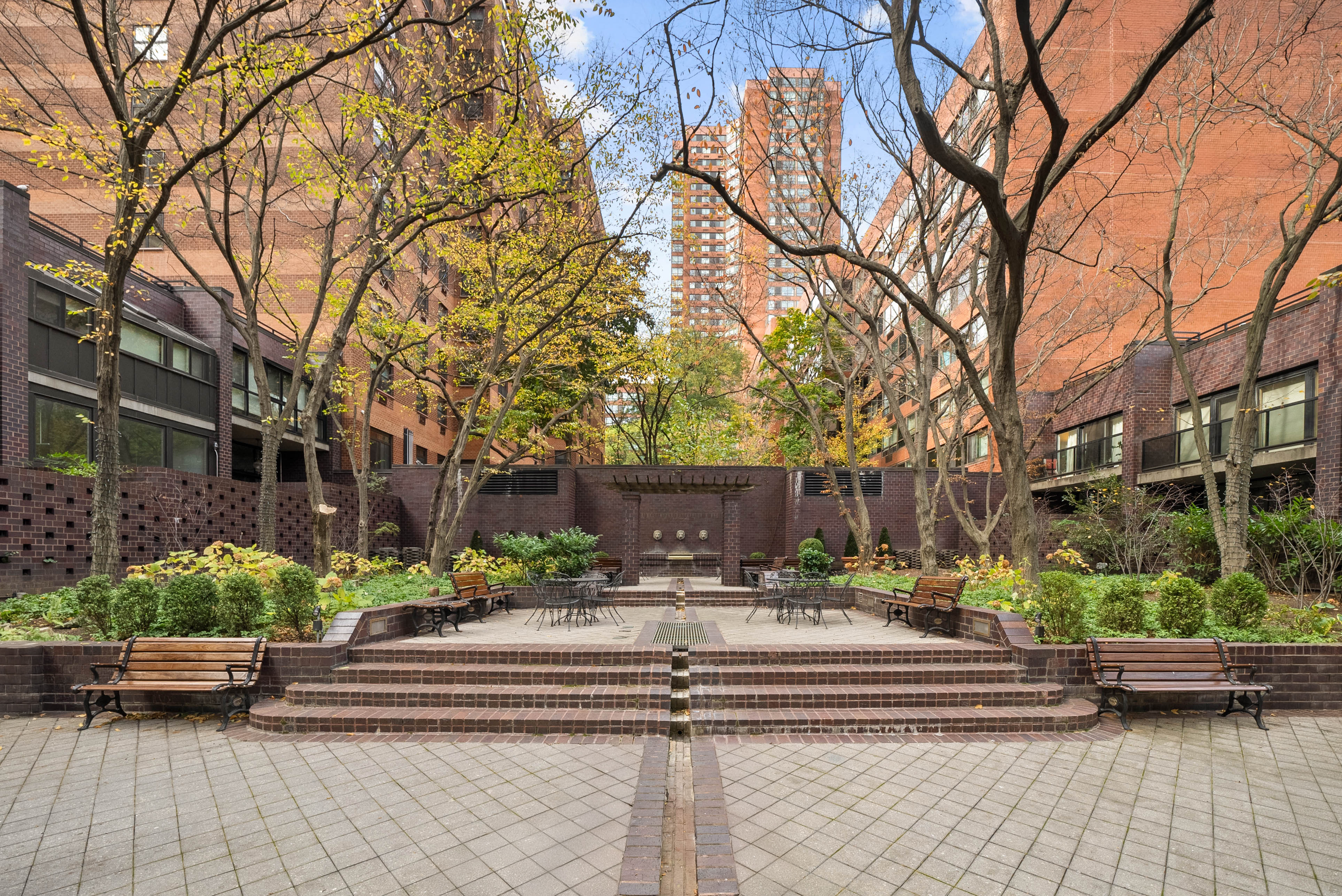 245 East 93rd Street, Unit 24J Manhattan, NY 10128 - Photo 9 of 10