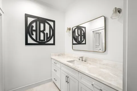 $2,300,000 | 3758 Drummond Street, Houston, TX 77025