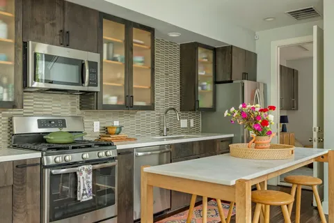 $549,000 | 2812 Oak Springs Drive, Unit 2, Austin, TX 78702