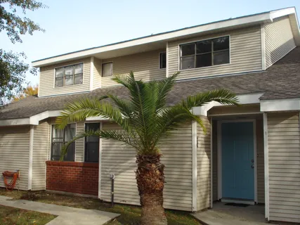 $157,000 | 406 Cedarwood Drive, Mandeville, LA 70471