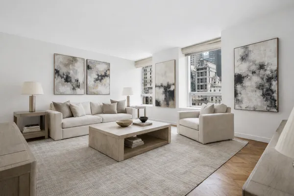 $1,100,000 | 15 West 53rd Street, Unit 11H | Midtown Central