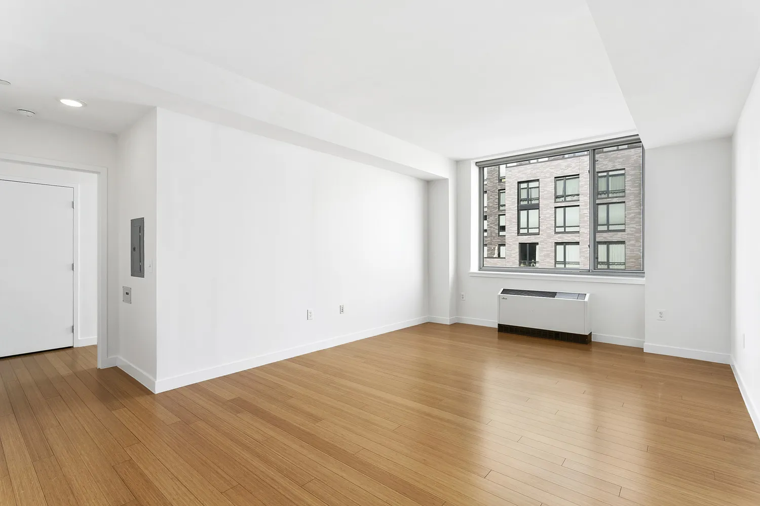 $4,900 | 40 West 116th Street, Unit A811 | Harlem
