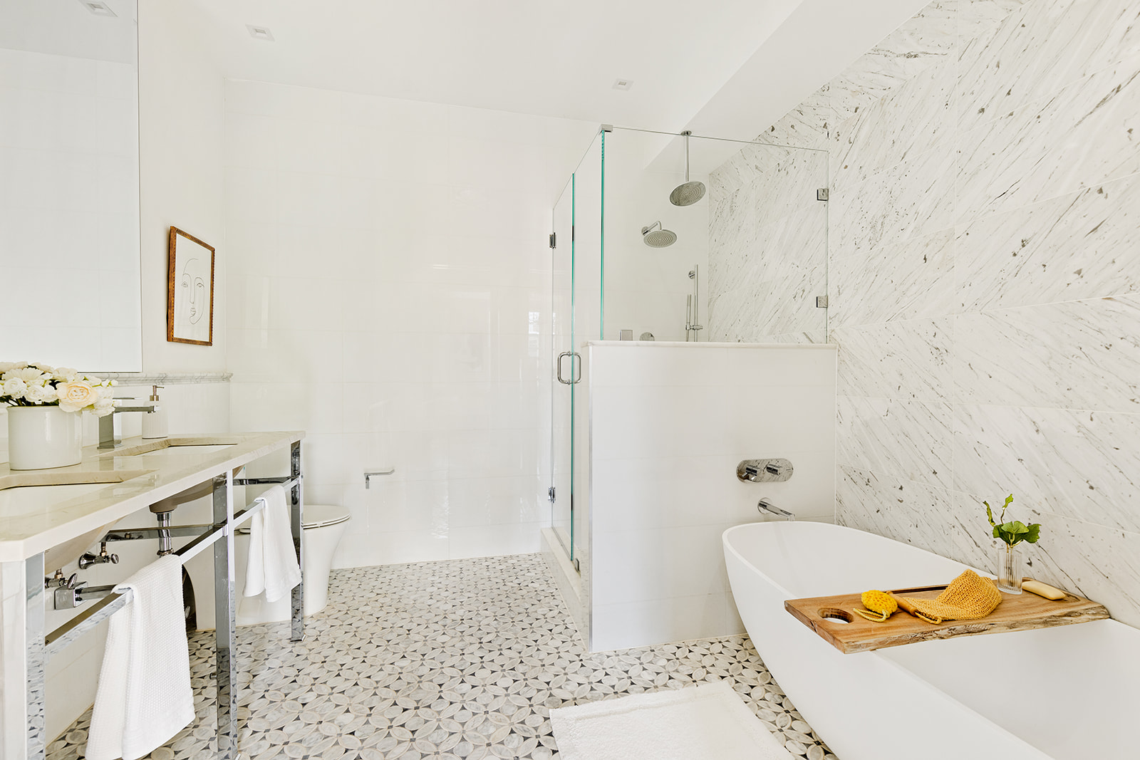 281 Jefferson Avenue Brooklyn, NY 11216 - Photo 9 of 25 a bathroom with a tub sink and mirror