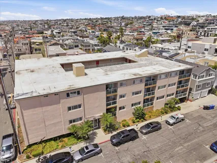 $1,245,000 | 15 15th Street, Unit 14, Hermosa Beach, CA 90254