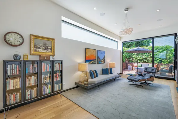 $3,825,000 | 2325 Cloy Avenue, Venice, CA 90291