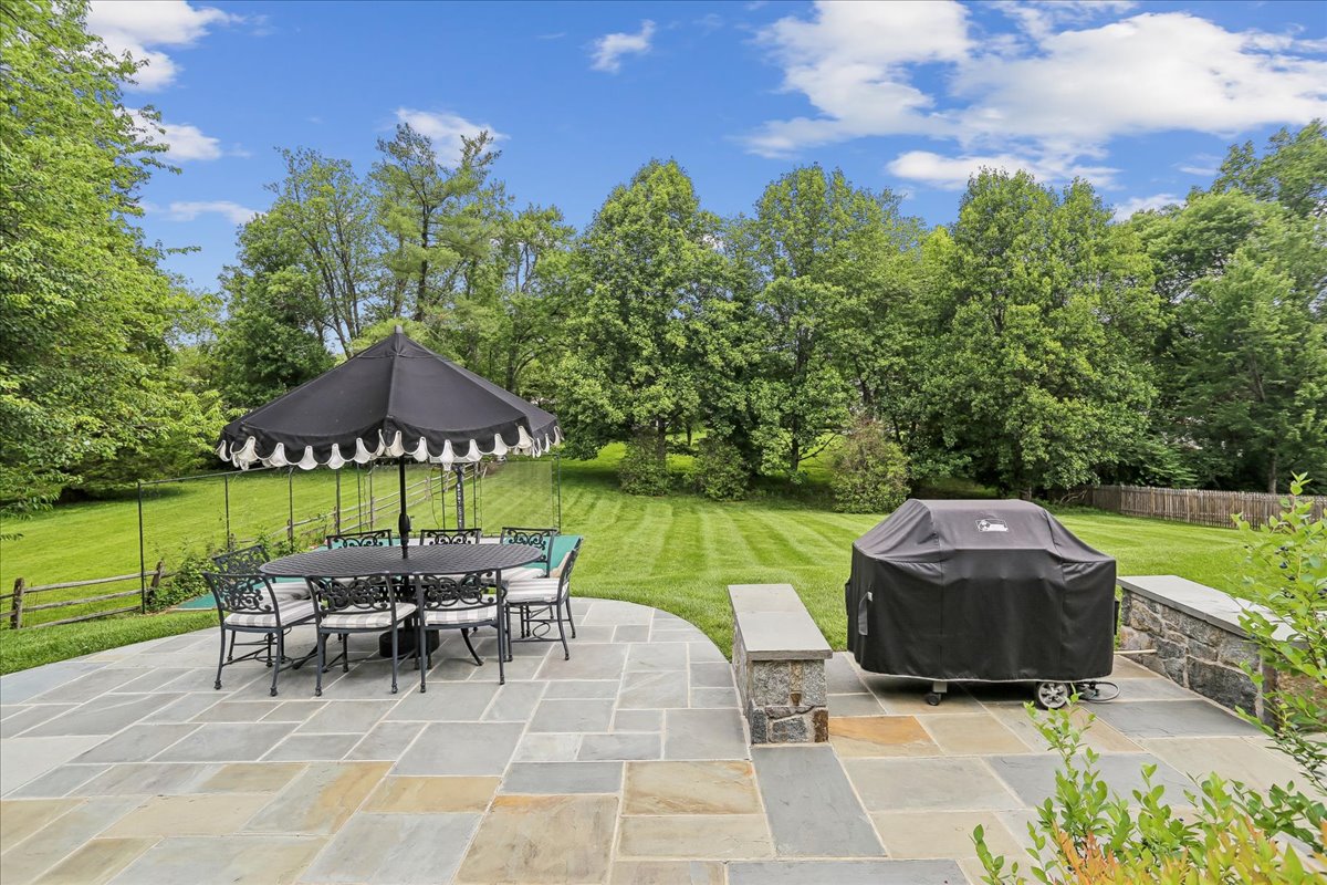11736 Gainsborough Road Potomac, MD 20854 - Photo 13 of 90