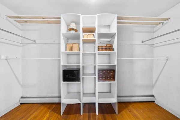 $725,000 | 6 Cypress Lane, Berwyn, PA 19312