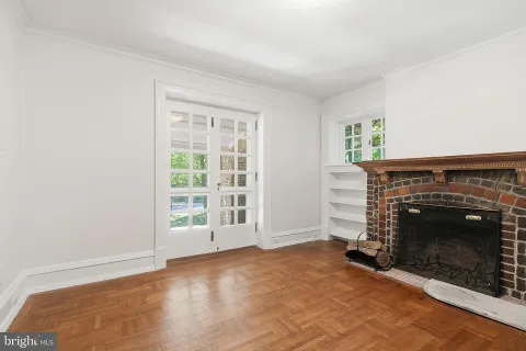 $895,000 | 6711 Lincoln Drive, Philadelphia, PA 19119